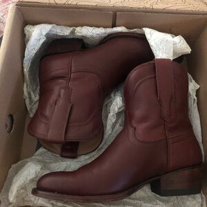 Tecovas The Penny size 7